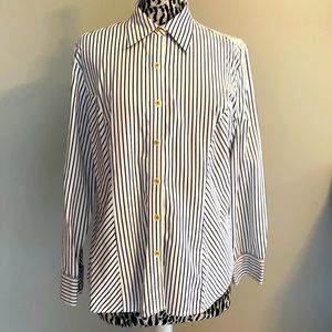 Jones New York Women’s button up shirt